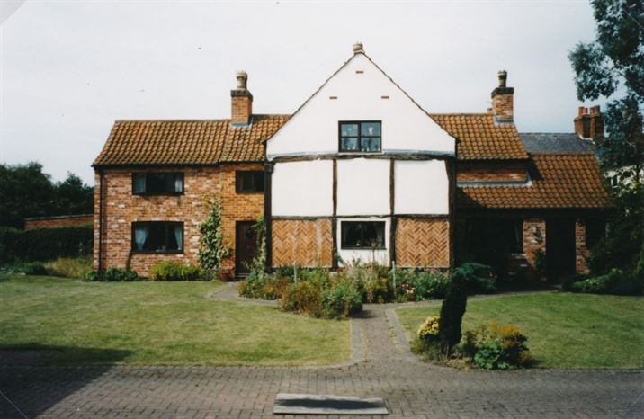 W1012b Bowling Green Cottage 1998