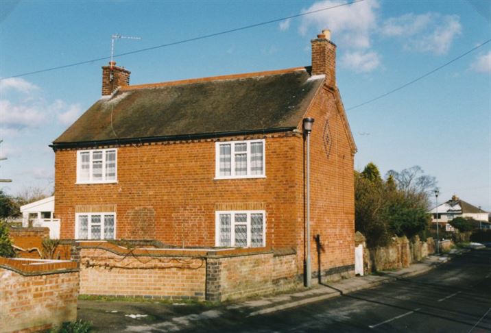 W1232b Wolds Cottage (1998/9)