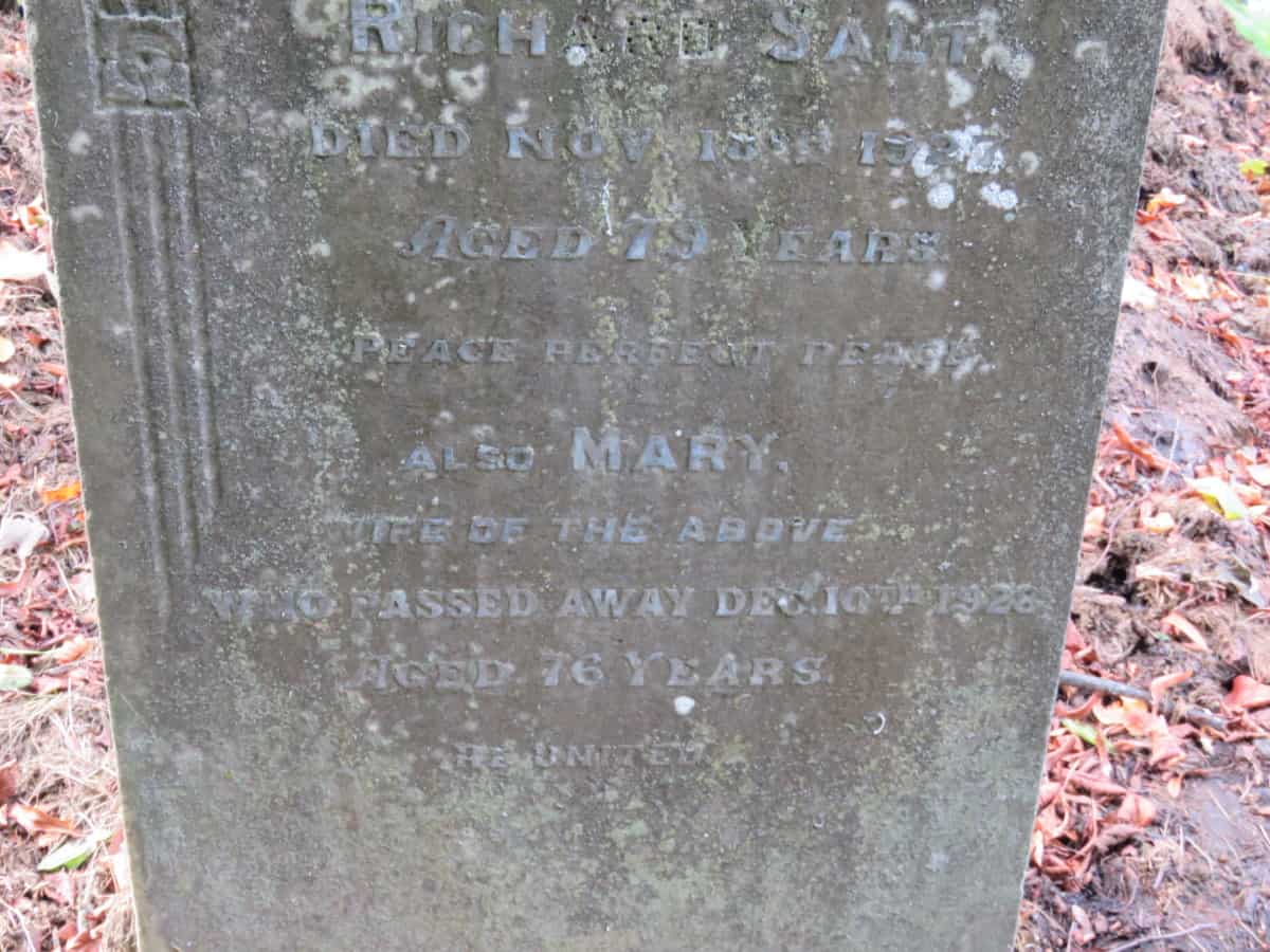 Graveyard Census: Salt family grave