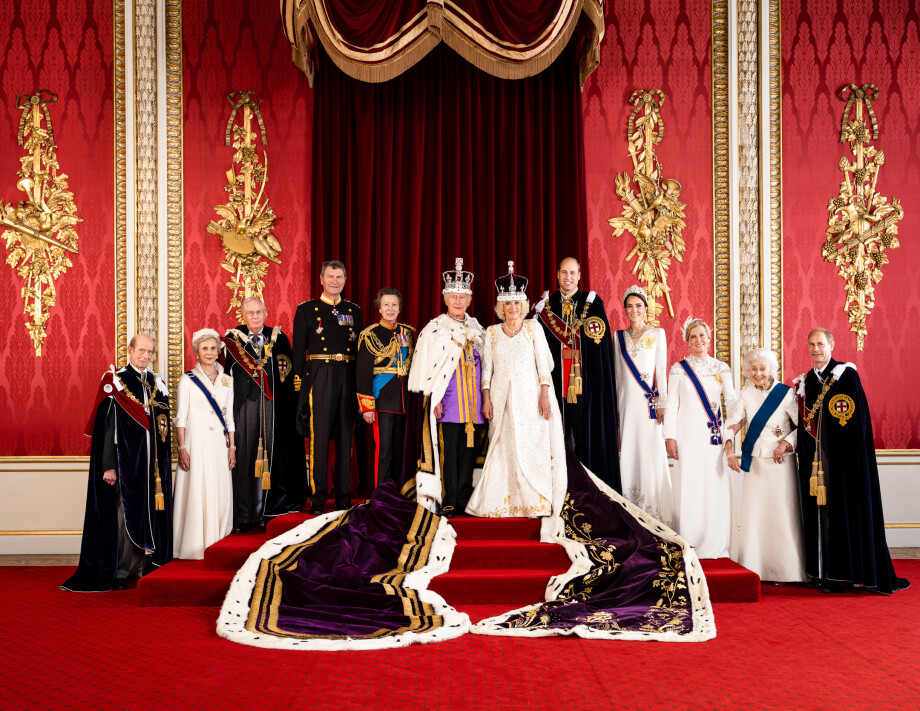 royal.uk - Members of the Working Royal Family in the Throne Room